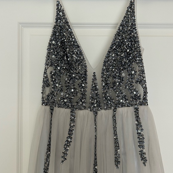 Gray Beaded V Neck Gown NWOT - Picture 6 of 12